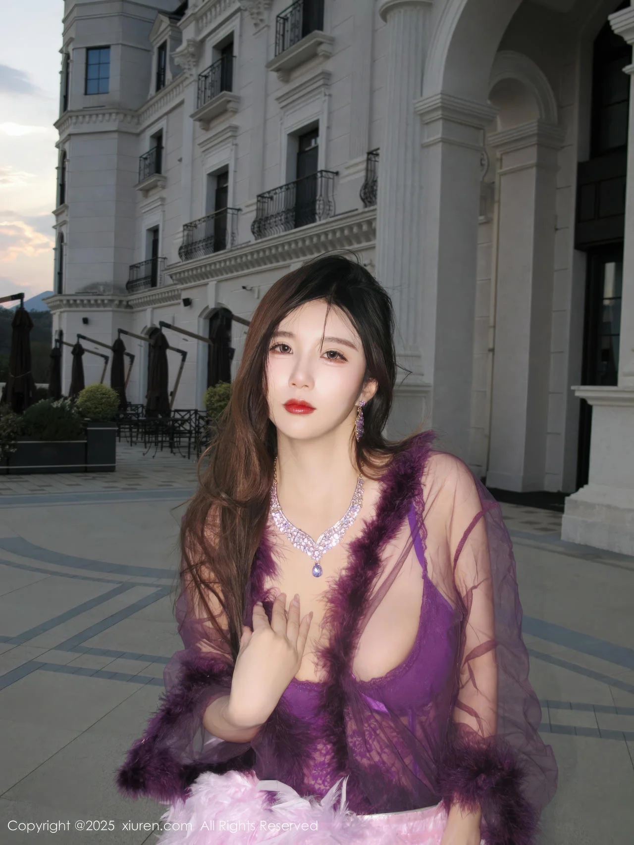 【XIUREN秀人網】2025.11.28 Vol.11047 小肉肉咪 完整版無水印寫真【72P】