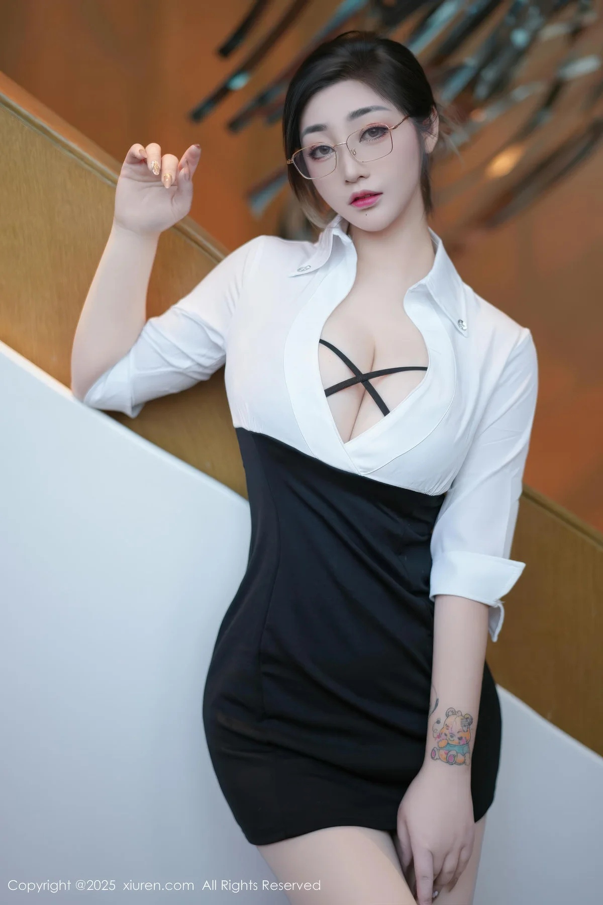 【XIUREN秀人網】2025.11.28 Vol.11045 妲己_Toxic 完整版無水印寫真【80P】