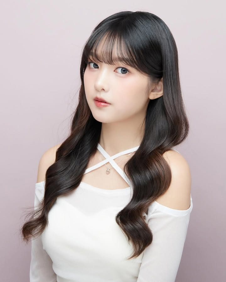 妍妍水汪汪大眼电力无边完美身段让人沦陷