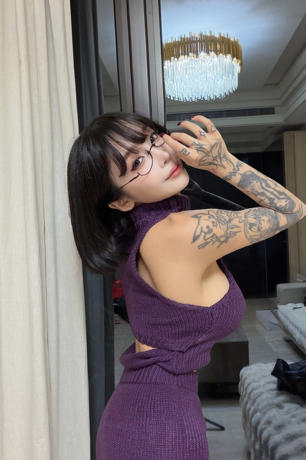 从电音舞台到日本片场！星国DJ苏樱花Sakura Soh「遮全身刺青」出道了