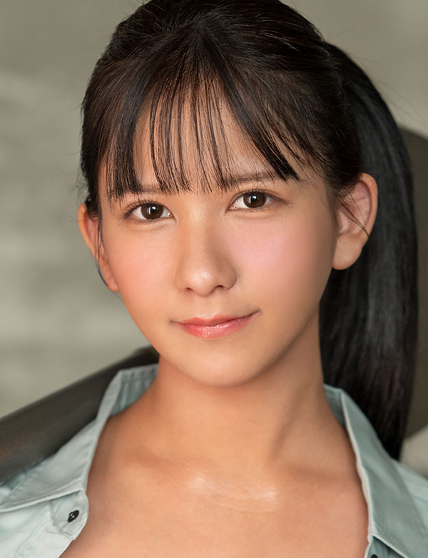 満島アンナ（满岛安娜）