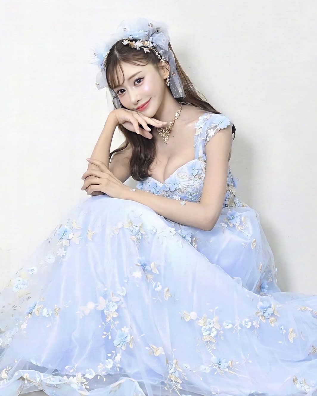 明日花キララ（明日花绮罗）怎么变这样？少了一颗牙！