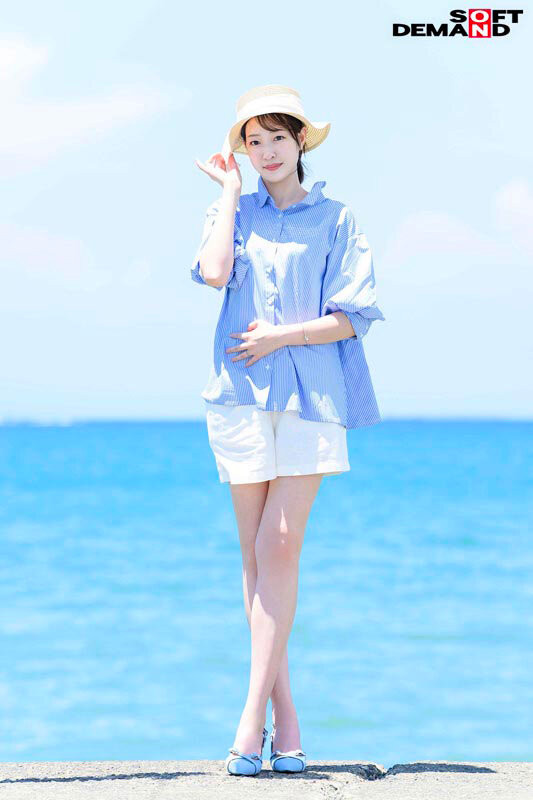 高村澪全身照，展现177公分高挑身材